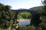 El magnífic Pont de Llierca, a mig camí entre  Montagut i Sadernes.