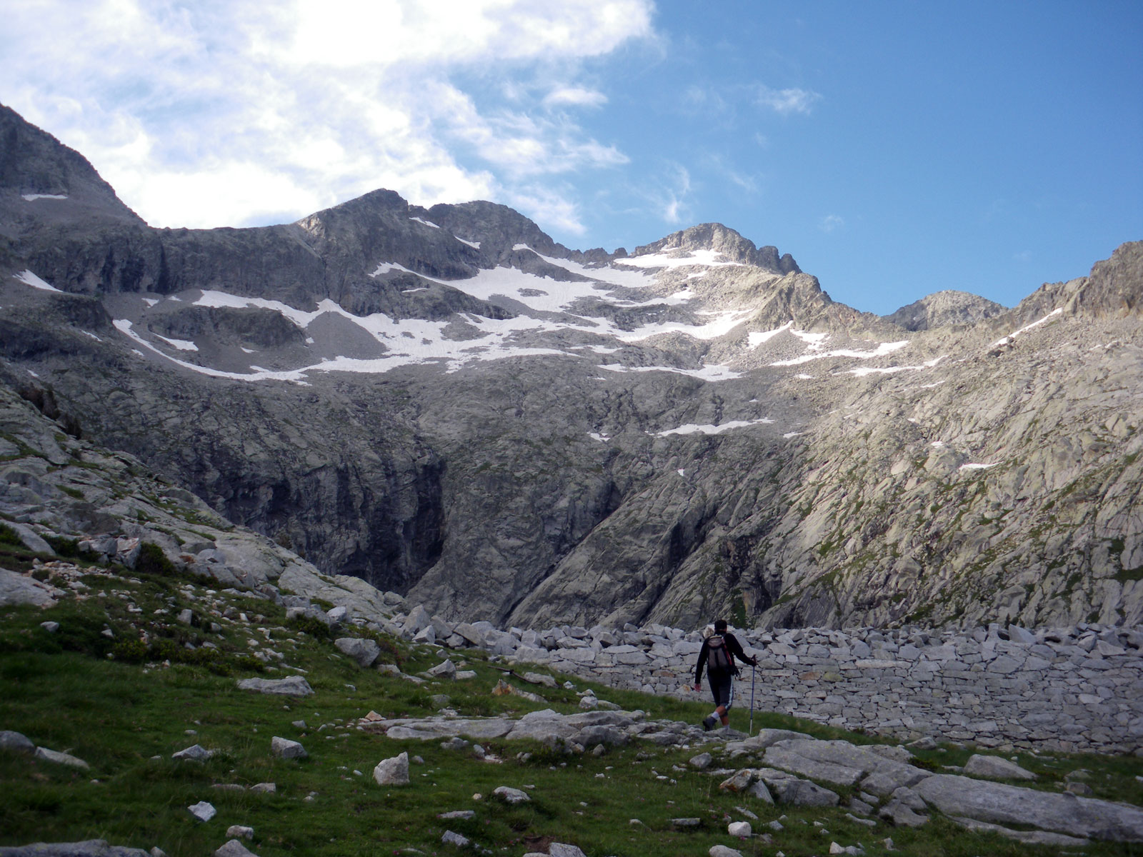 Ibón i presa de Millars